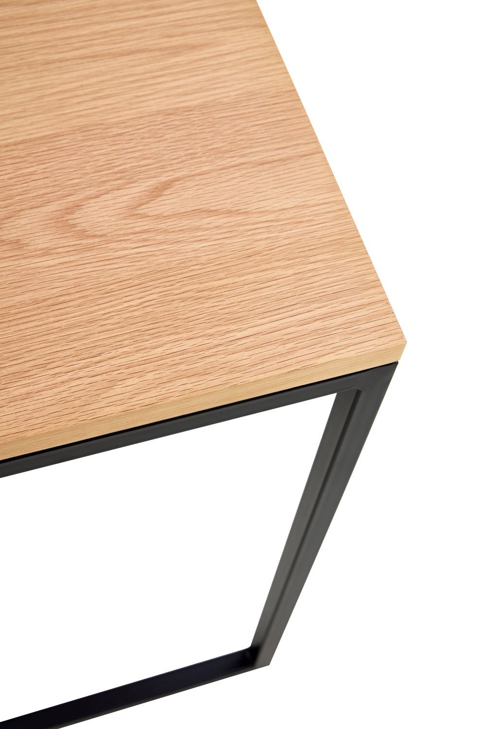 Sole c-side Table in Oak & Metal